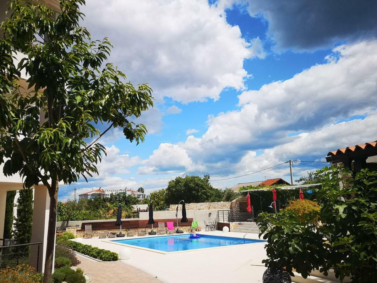 Villa Anja 2Nd Floor Peroj Bagian luar foto